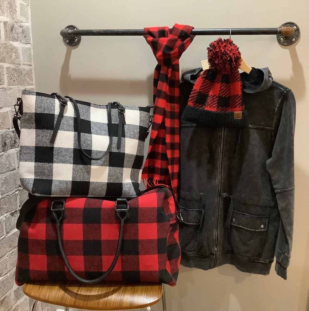 Red/Black Plaid Weekender